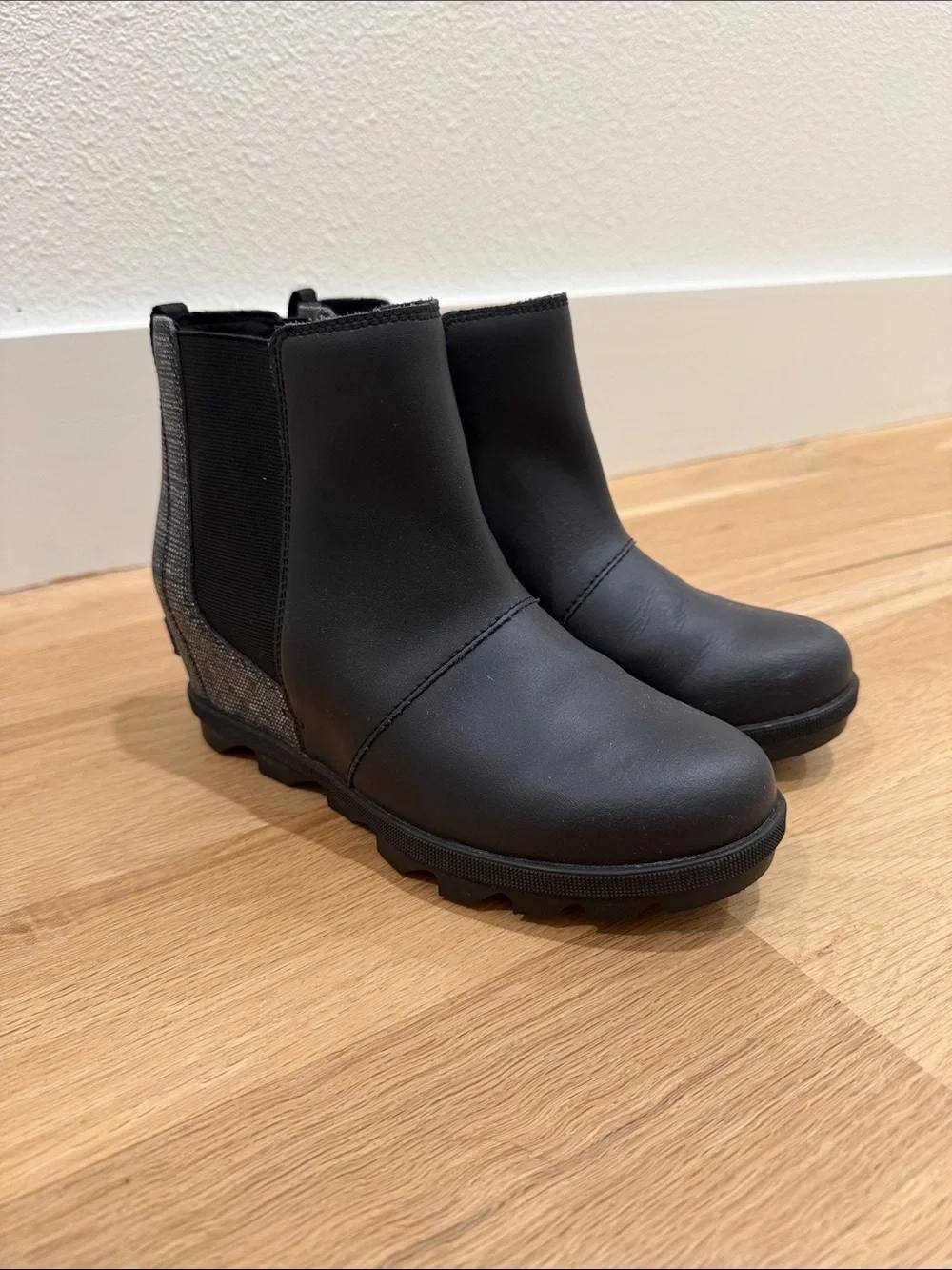 Sorel Kids Black Chelsea-Style Rain Ankle Boots